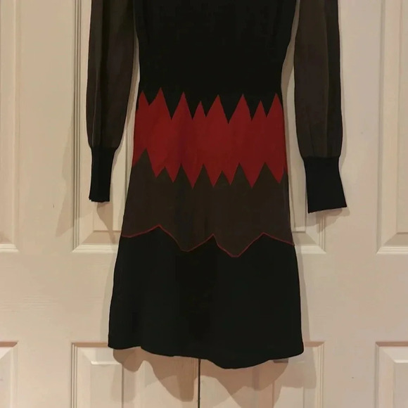 HP🎉Thyme Maternity color block scalloped Sweater Dress Sz L - Picture 9 of 11